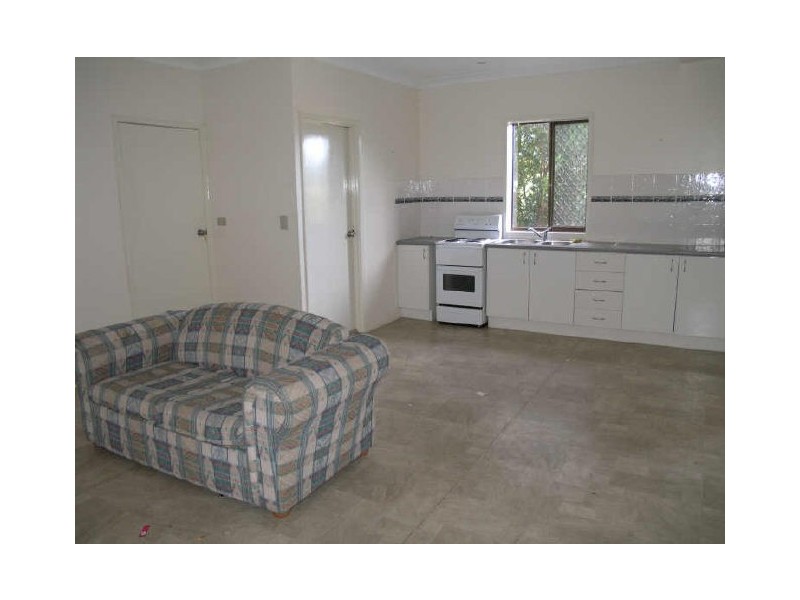 8 Universe Ct, Mudgeeraba QLD 4213