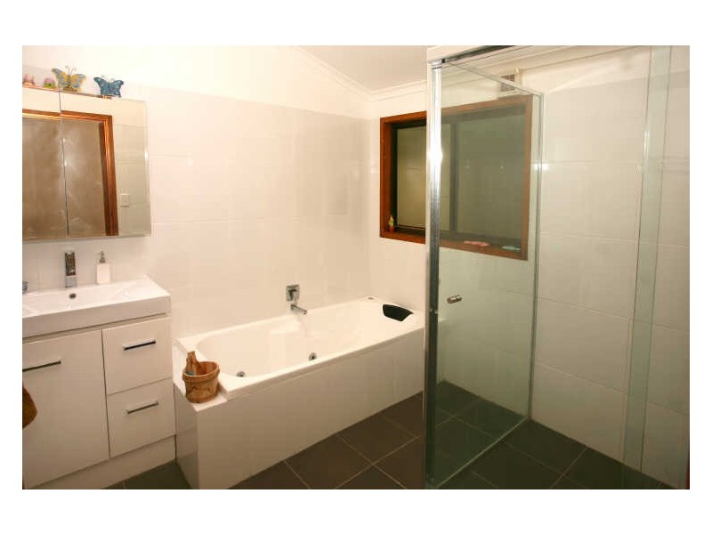 52 Tallai Rd, Tallai QLD 4213