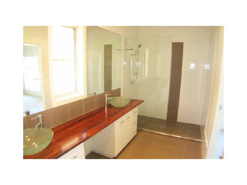 24 Ensor Street, Mudgeeraba QLD 4213