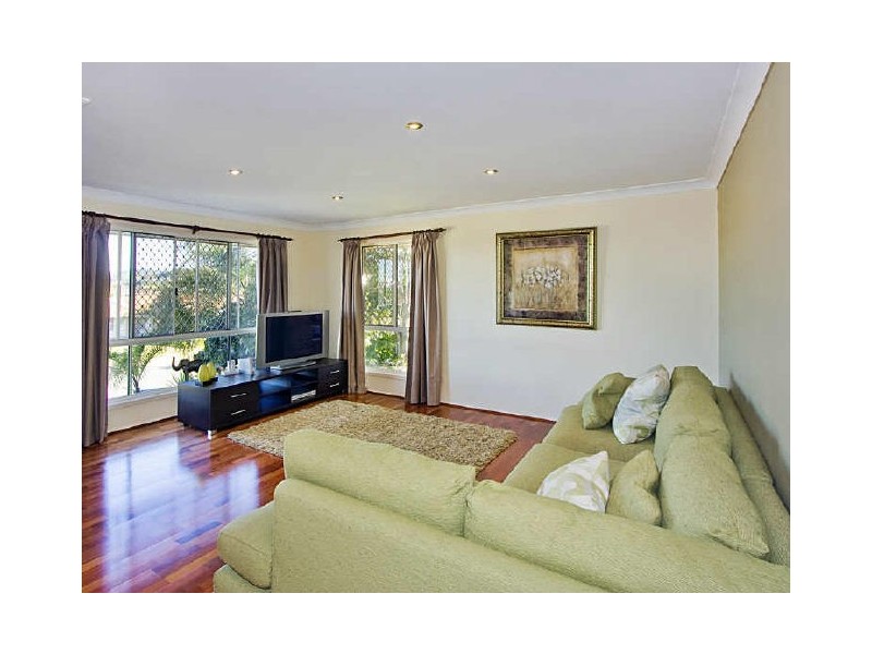 5 Golf View Tce, Robina QLD 4226
