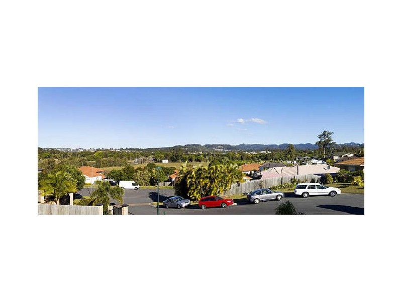 5 Golf View Tce, Robina QLD 4226