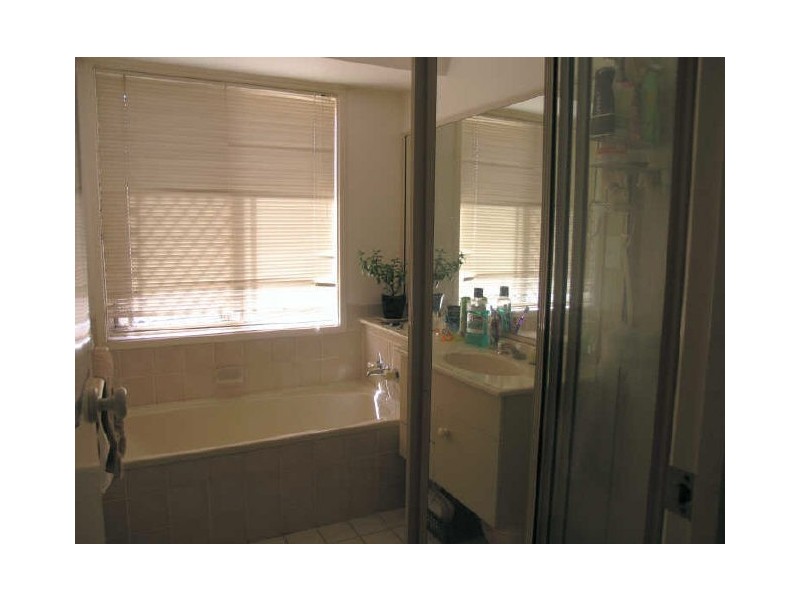 14 Yowani Street, Robina QLD 4226