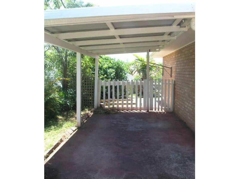32 Meadow Brook Crescent, Merrimac QLD 4226