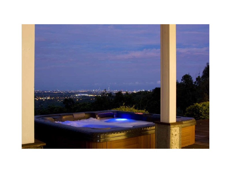 137 Strawberry RD, Bonogin QLD 4213