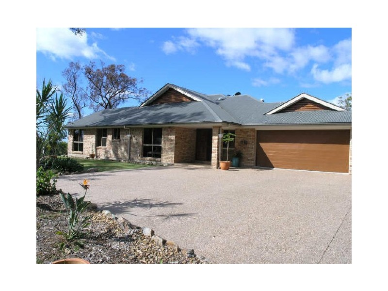 10 Roxby Court, Bonogin QLD 4213