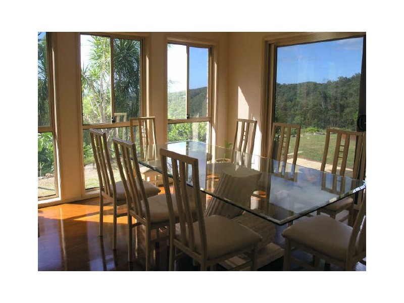 10 Roxby Court, Bonogin QLD 4213