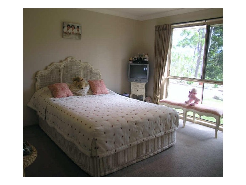 10 Roxby Court, Bonogin QLD 4213