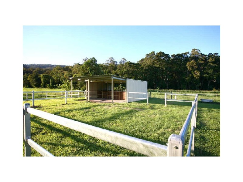 Guanaba QLD 4210