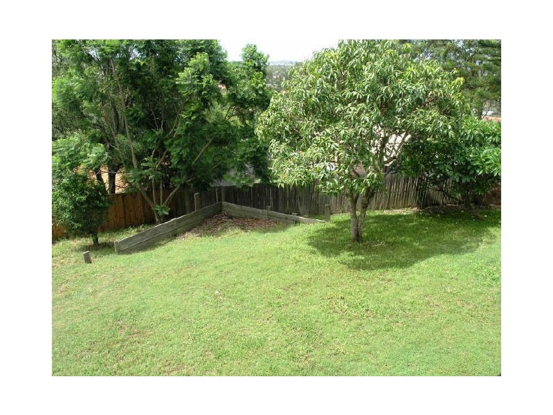 8 CHILLAGOE PLACE, Worongary QLD 4213