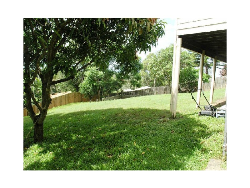 8 CHILLAGOE PLACE, Worongary QLD 4213