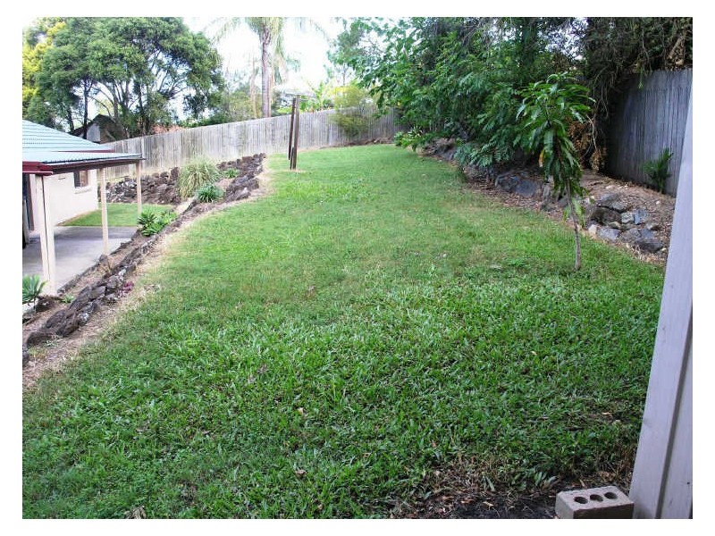 8 Acoma Tce, Mudgeeraba QLD 4213