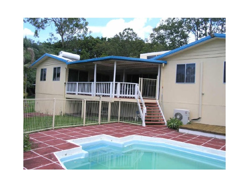 28 Viscount Dr, Tallai QLD 4213