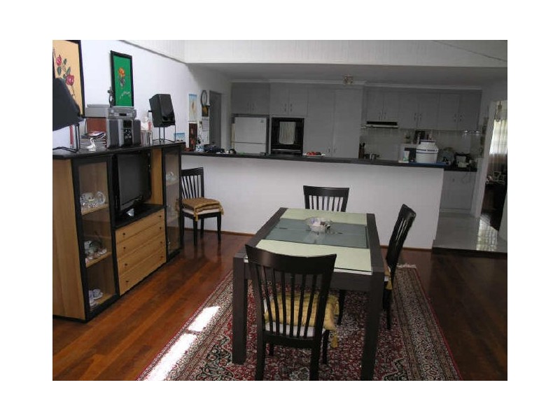 28 Viscount Dr, Tallai QLD 4213