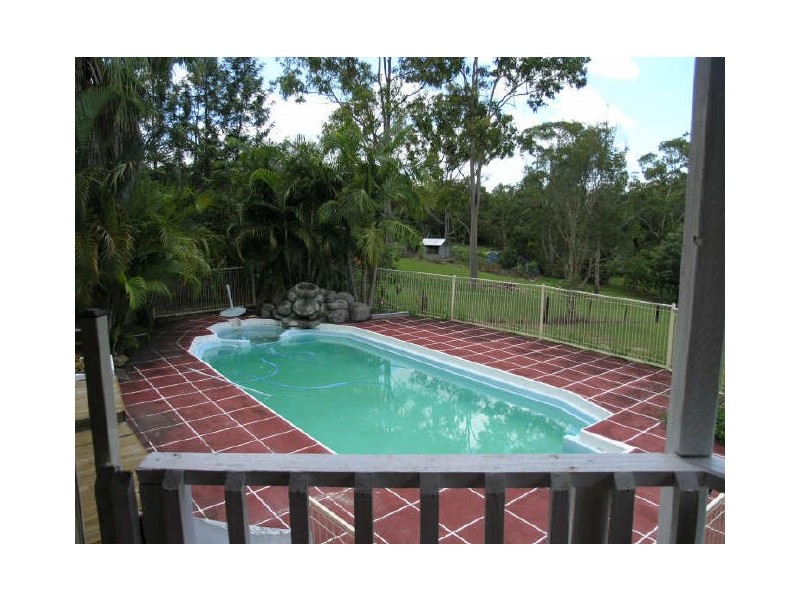 28 Viscount Dr, Tallai QLD 4213