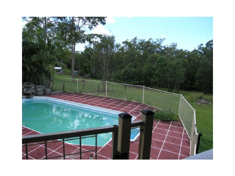 28 Viscount Dr, Tallai QLD 4213
