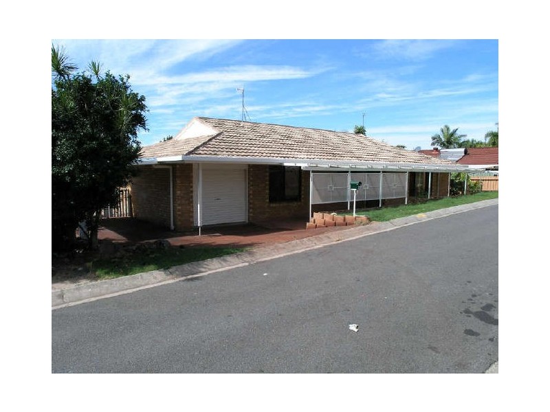 32 Meadowbrook Cres, Merrimac QLD 4226