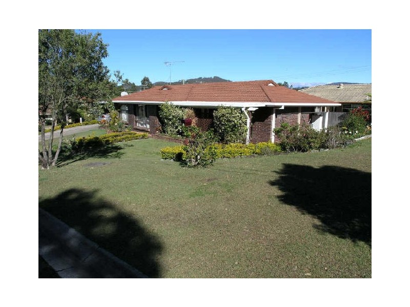 2 Kiowa Drive, Mudgeeraba QLD 4213