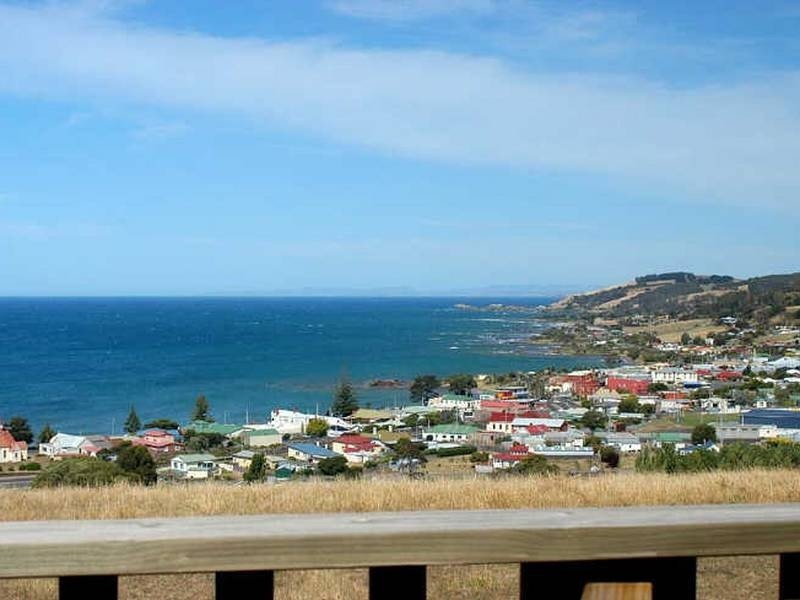 24 Ashwater Crescent, Penguin TAS 7316