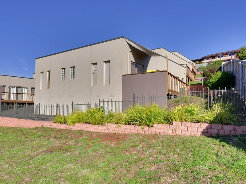 Unit 3/10-12 Sebastian Court, Romaine TAS 7320