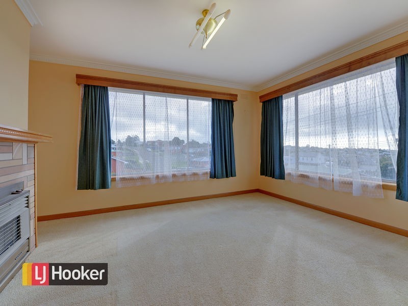1 Churchill Avenue, Acton TAS 7320