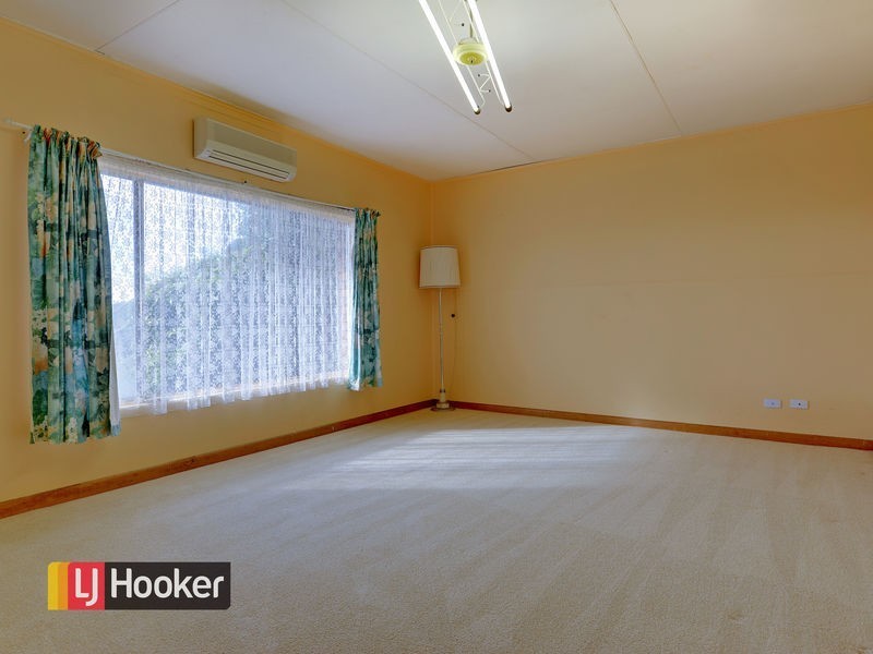1 Churchill Avenue, Acton TAS 7320