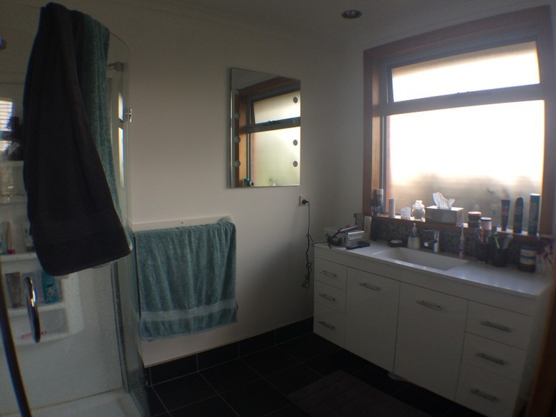 11 Simon Court, Romaine TAS 7320