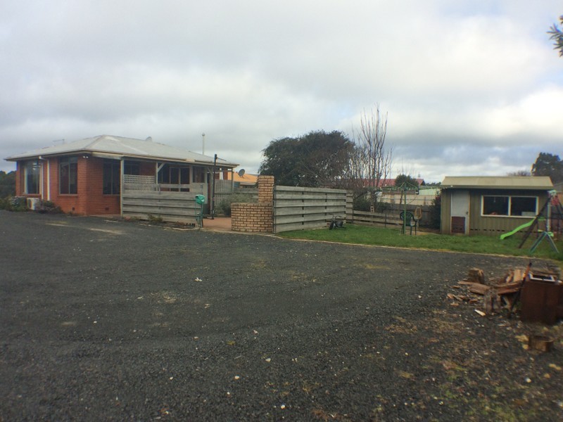 11 Simon Court, Romaine TAS 7320