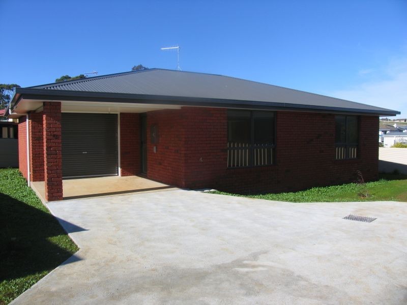 4/107-111 Mooreville Road, Burnie TAS 7320