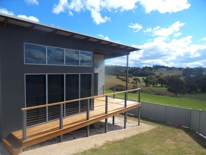 2/72-74 Jorgensen Street, Burnie TAS 7320