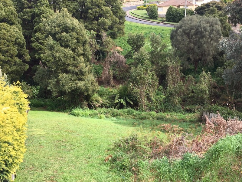 2 West Street, Upper Burnie TAS 7320