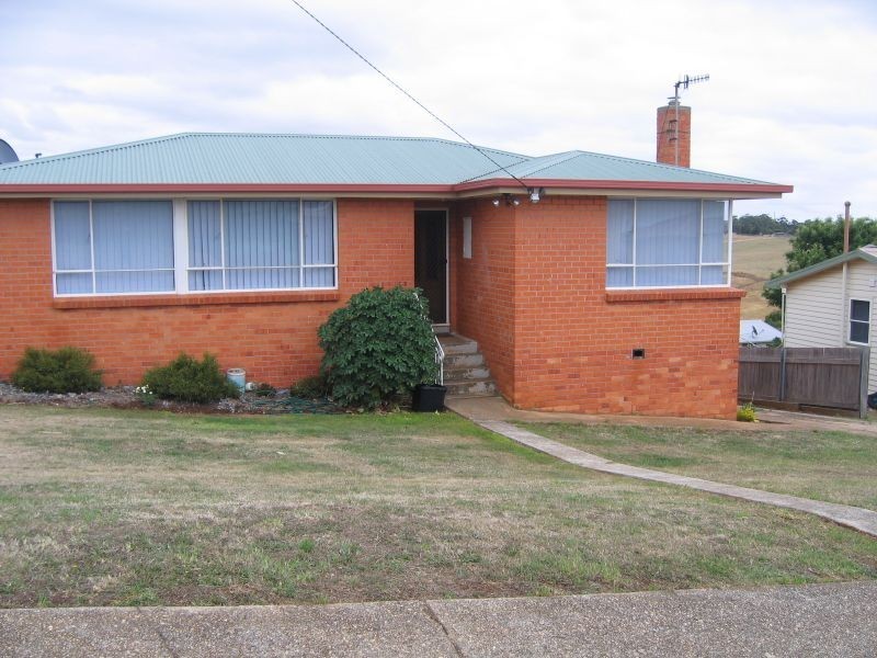 92 Stirling Street, Burnie TAS 7320