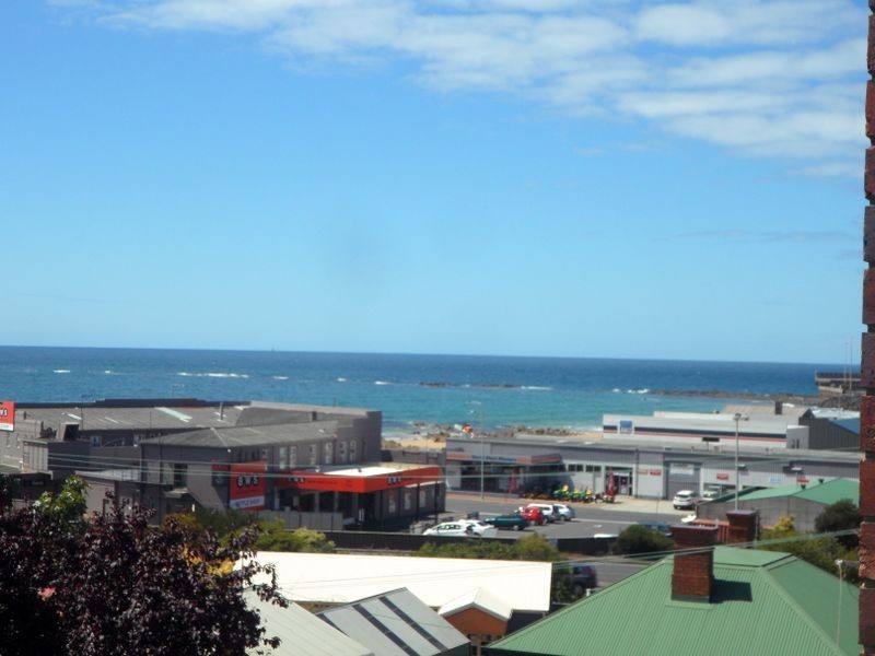8/18 Queen Street, Burnie TAS 7320