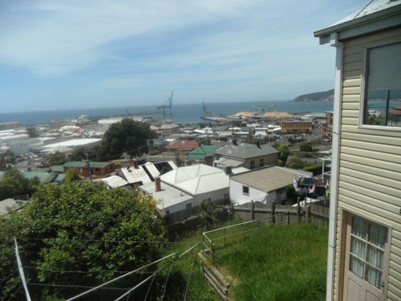 2/14 View Road, Burnie TAS 7320