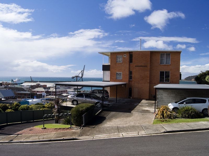 8/3 Vernon Place, Burnie TAS 7320