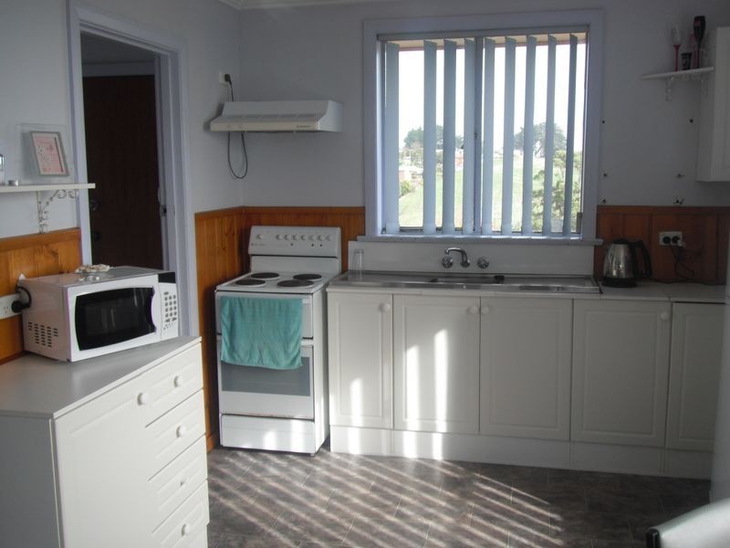 92 Stirling Street, Burnie TAS 7320