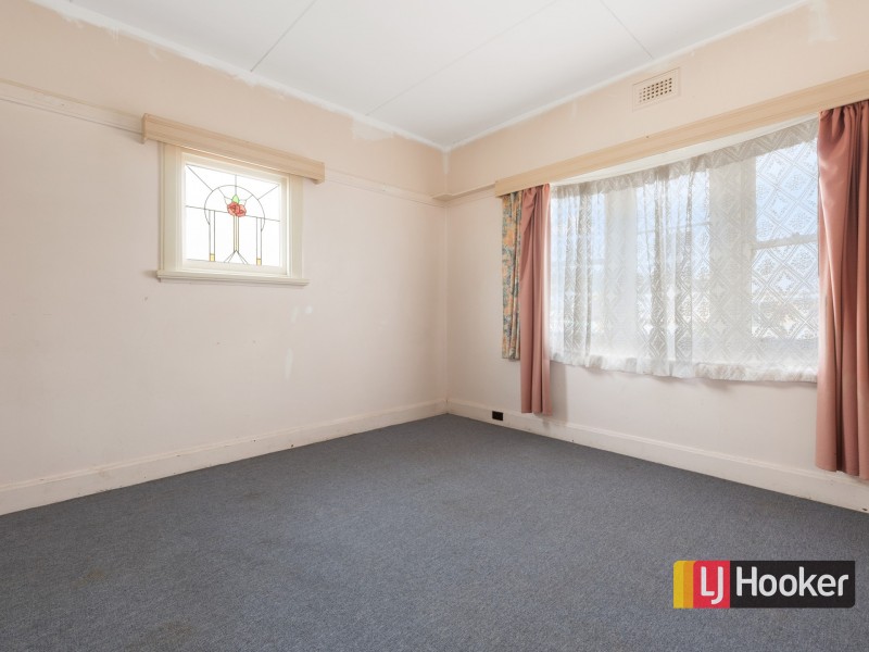 8 Turrung Street, Cooee TAS 7320