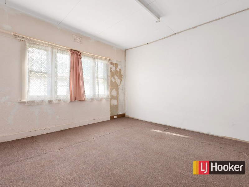 8 Turrung Street, Cooee TAS 7320