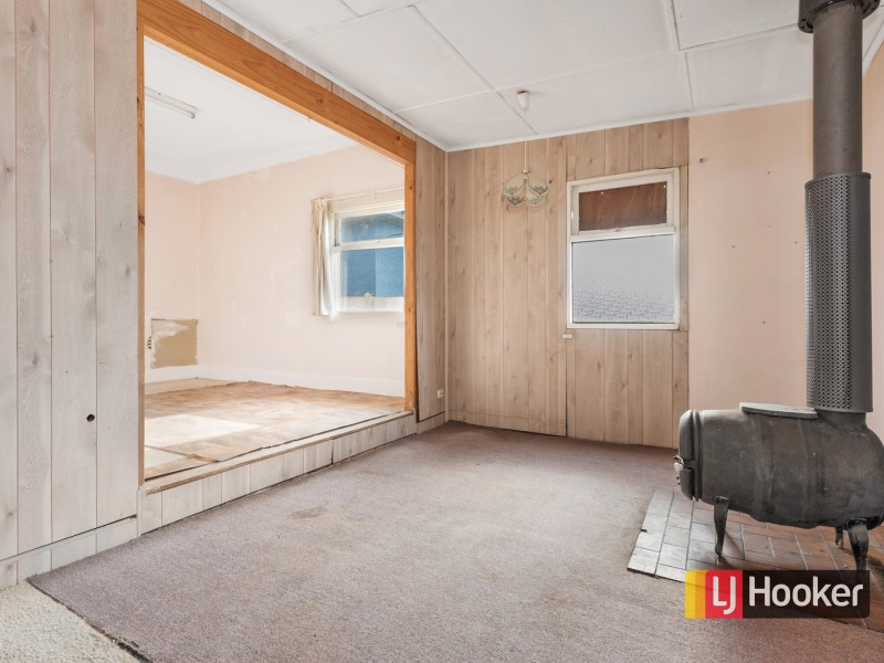 8 Turrung Street, Cooee TAS 7320