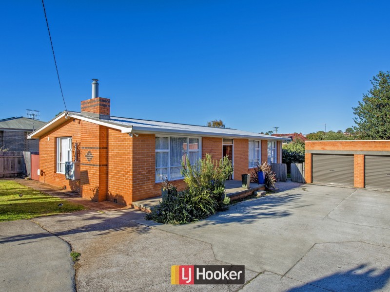 17 Futuna Avenue, Park Grove TAS 7320