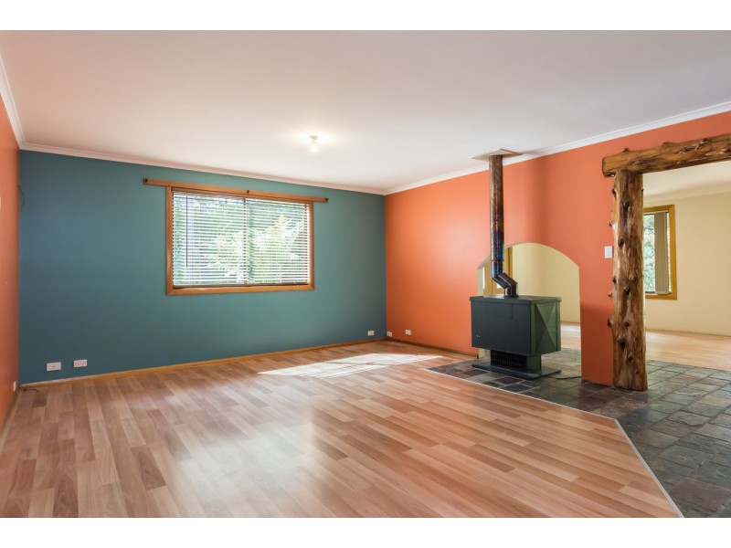 60 Leatherwood Drive, Penguin TAS 7316