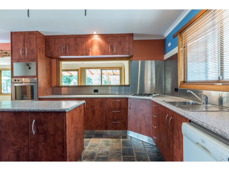 60 Leatherwood Drive, Penguin TAS 7316