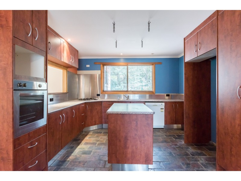 60 Leatherwood Drive, Penguin TAS 7316