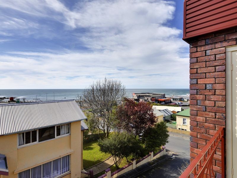 8/18 Queen Street, Burnie TAS 7320
