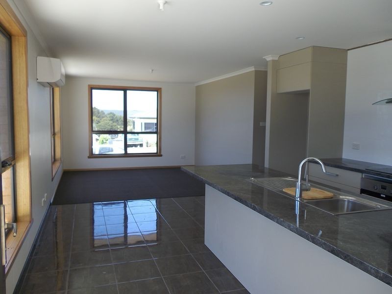 1/16 Mark Street, Burnie TAS 7320