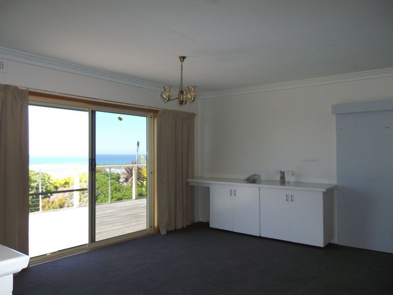 1 Leonard Court, Cooee TAS 7320