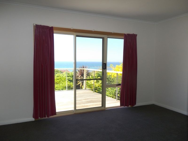 1 Leonard Court, Cooee TAS 7320