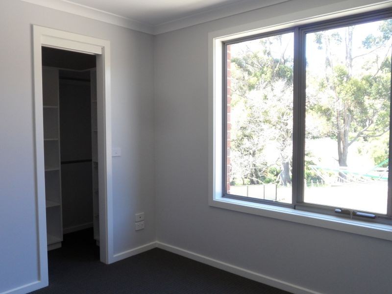 Park Grove TAS 7320