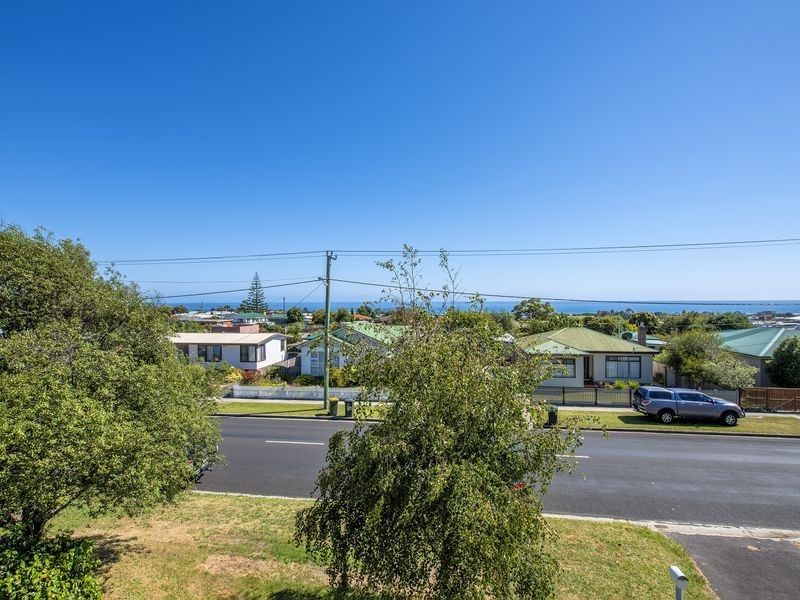 40 Pelissier Street, Somerset TAS 7322