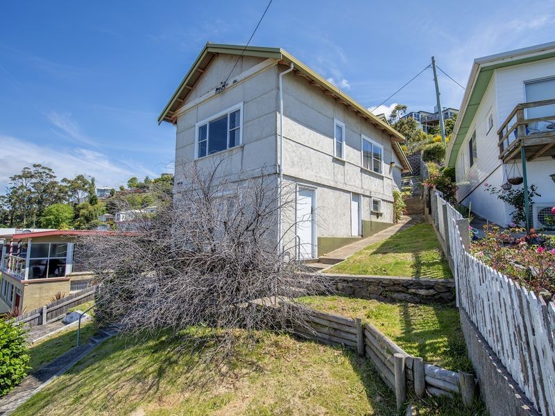 17 Regent Street, Burnie TAS 7320