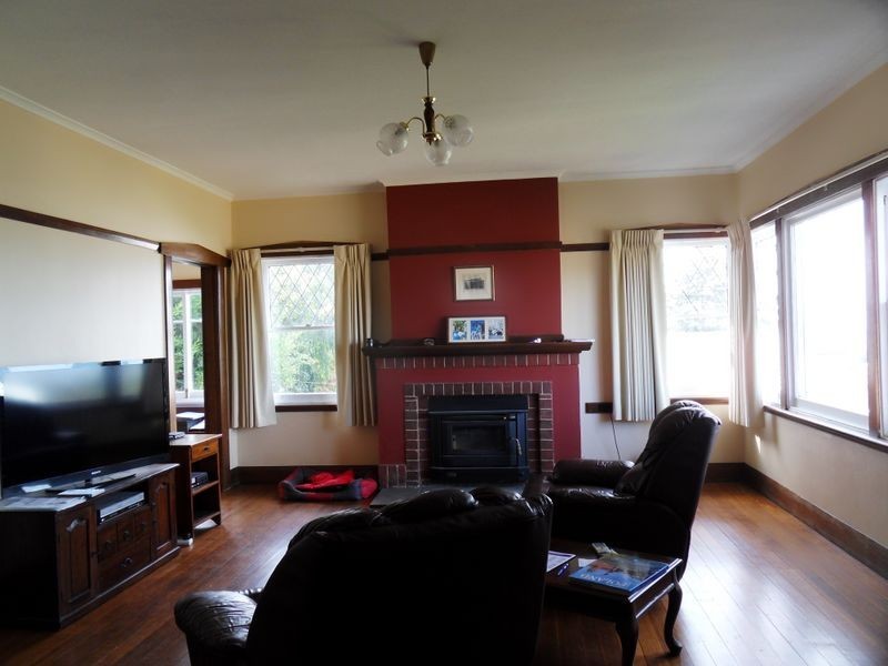 132 Mount Street, Burnie TAS 7320